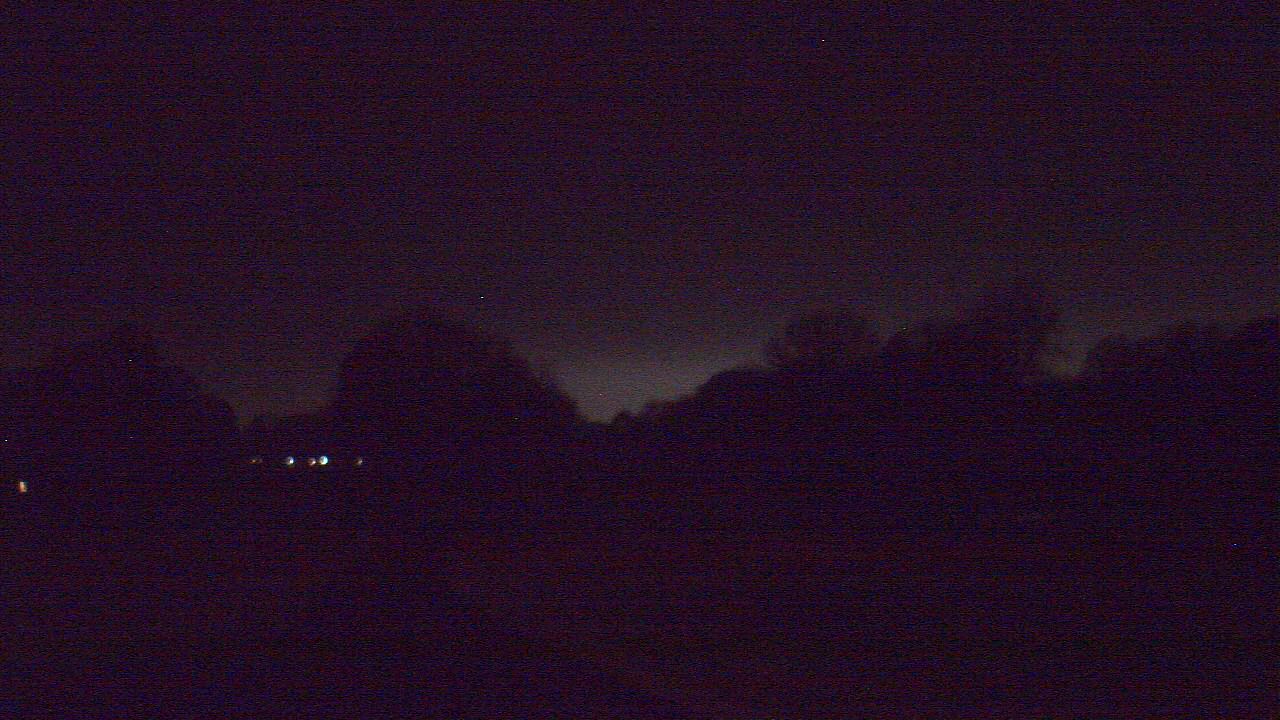 Thumbnail for current weather camera view from Windyke Country Club in Memphis, Tennessee