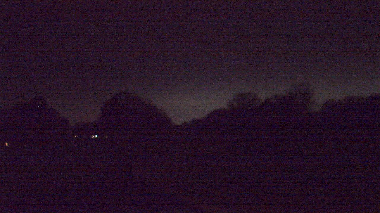 Thumbnail for current weather camera view from Windyke Country Club in Memphis, Tennessee