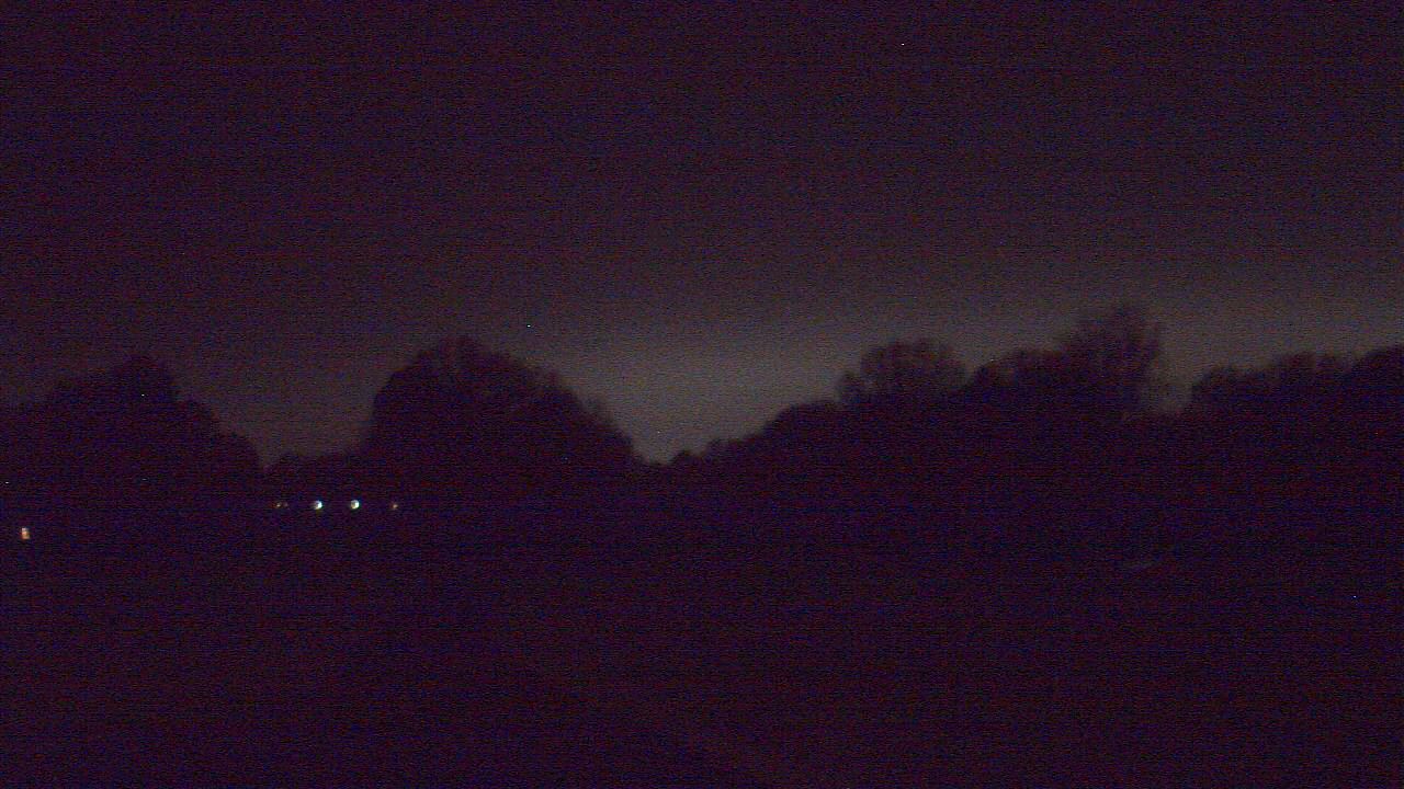 Thumbnail for current weather camera view from Windyke Country Club in Memphis, Tennessee