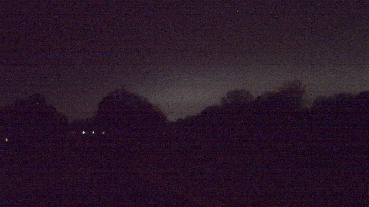 Thumbnail for current weather camera view from Windyke Country Club in Memphis, Tennessee