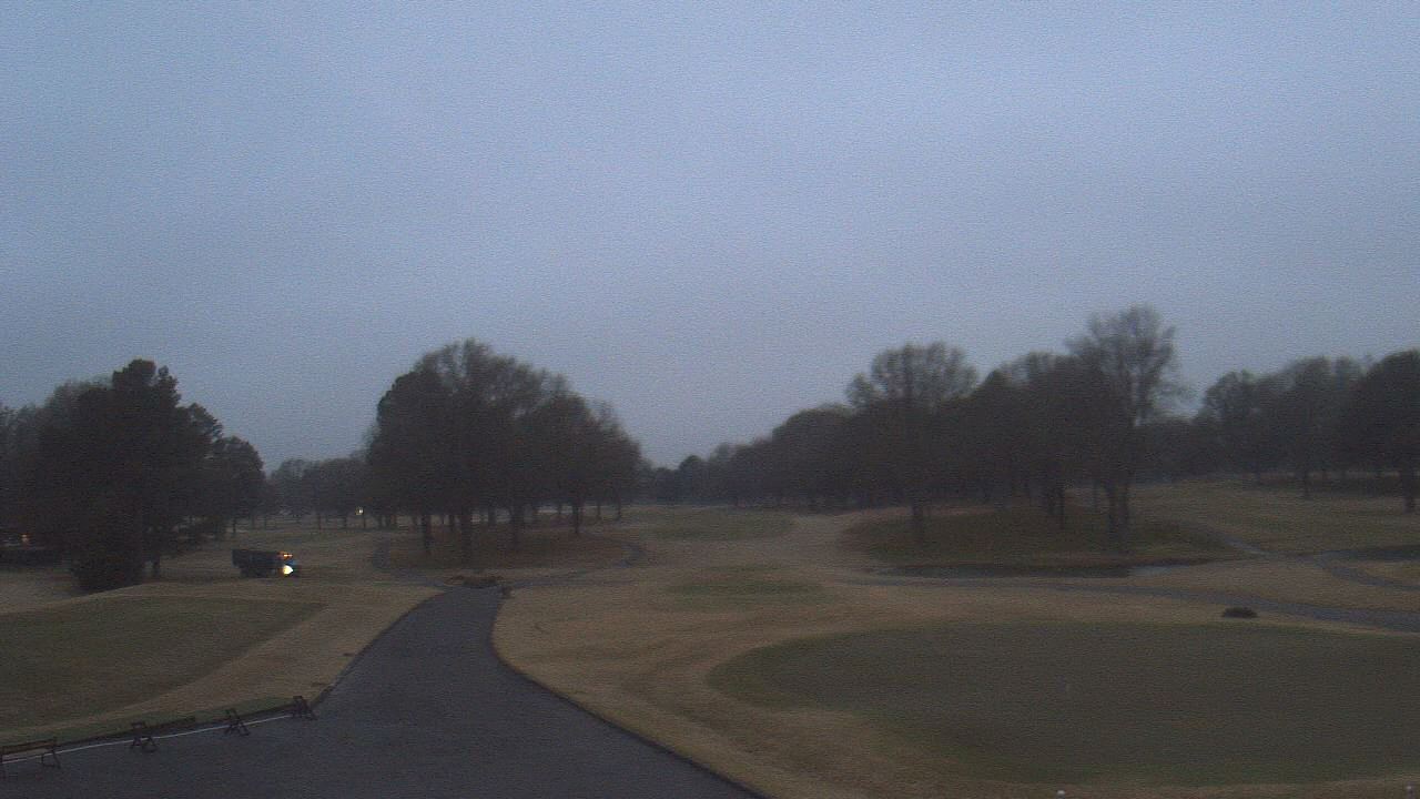 Thumbnail for current weather camera view from Windyke Country Club in Memphis, Tennessee