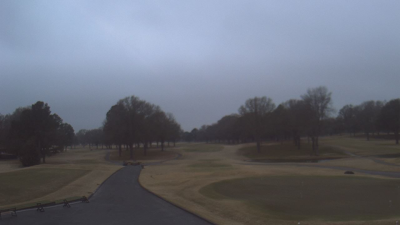 Thumbnail for current weather camera view from Windyke Country Club in Memphis, Tennessee