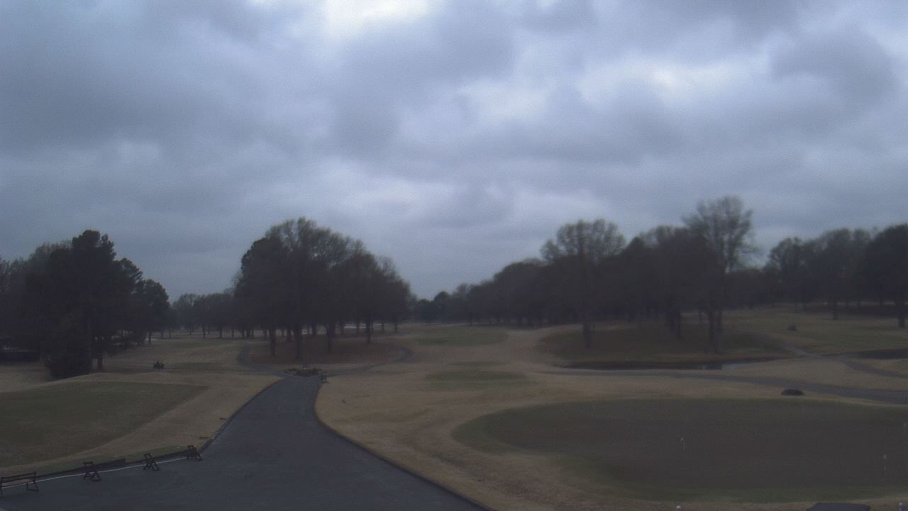 Thumbnail for current weather camera view from Windyke Country Club in Memphis, Tennessee