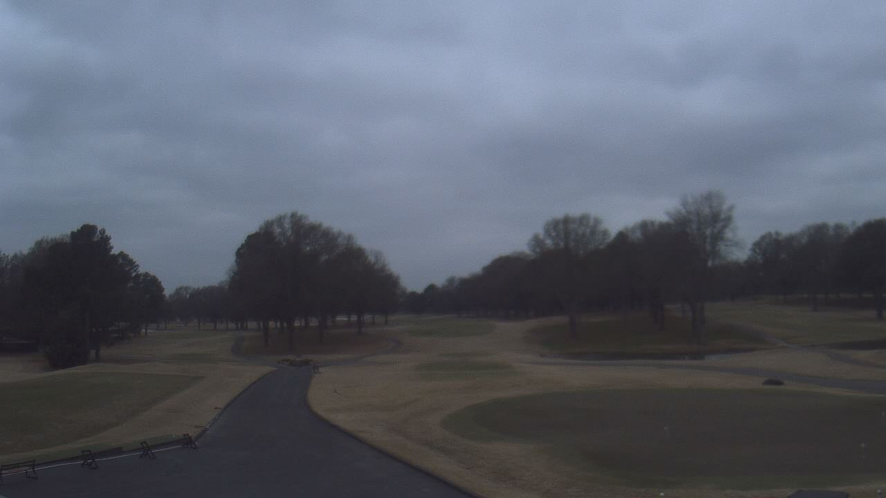 Thumbnail for current weather camera view from Windyke Country Club in Memphis, Tennessee