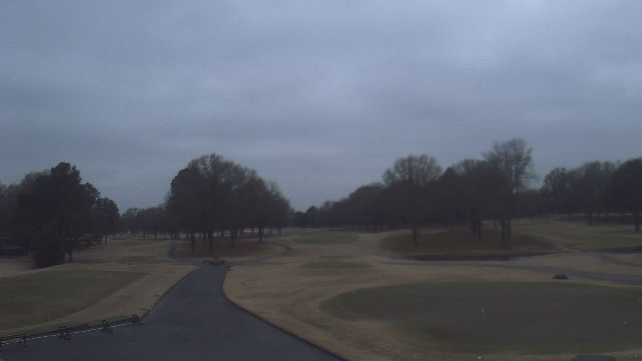 Thumbnail for current weather camera view from Windyke Country Club in Memphis, Tennessee