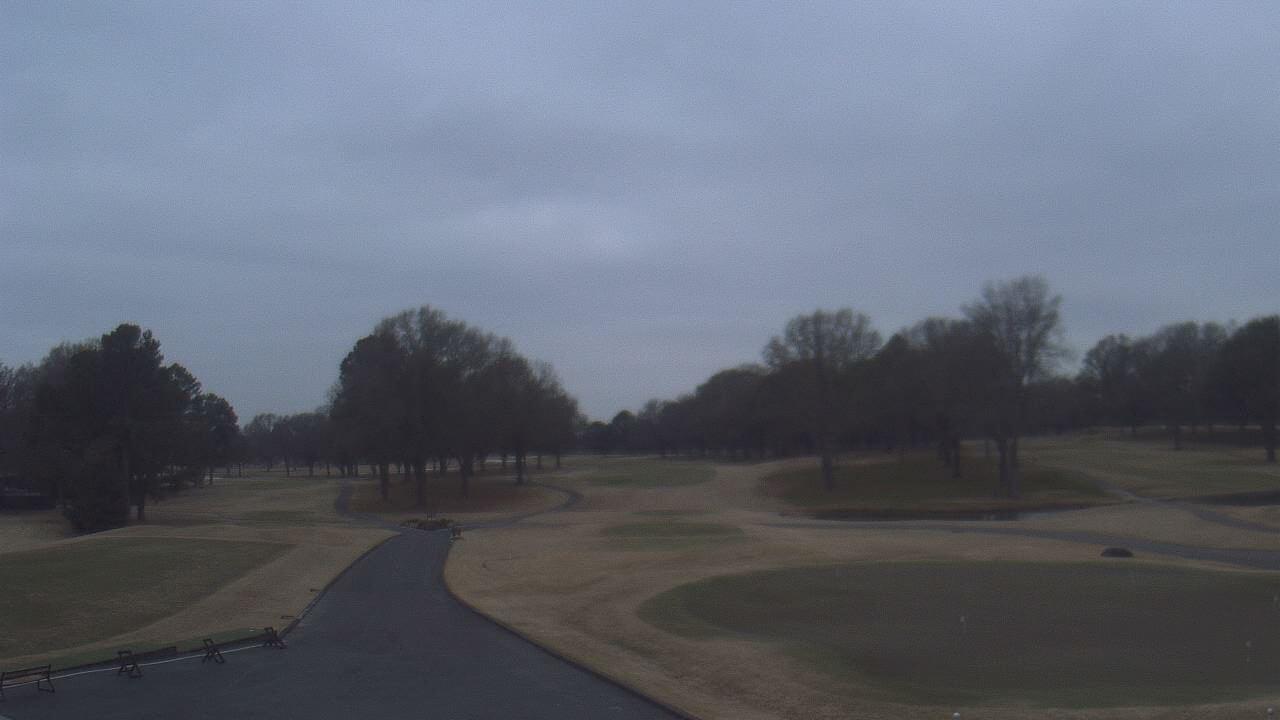 Thumbnail for current weather camera view from Windyke Country Club in Memphis, Tennessee