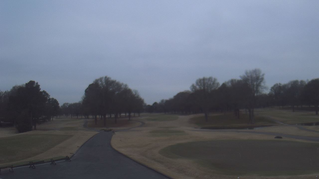 Thumbnail for current weather camera view from Windyke Country Club in Memphis, Tennessee