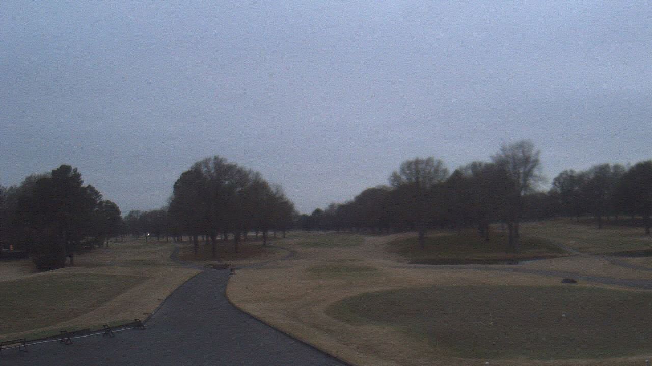 Thumbnail for current weather camera view from Windyke Country Club in Memphis, Tennessee
