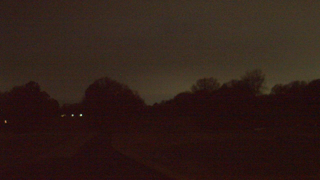 Thumbnail for current weather camera view from Windyke Country Club in Memphis, Tennessee