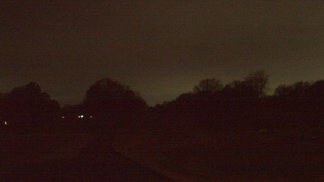 Thumbnail for current weather camera view from Windyke Country Club in Memphis, Tennessee