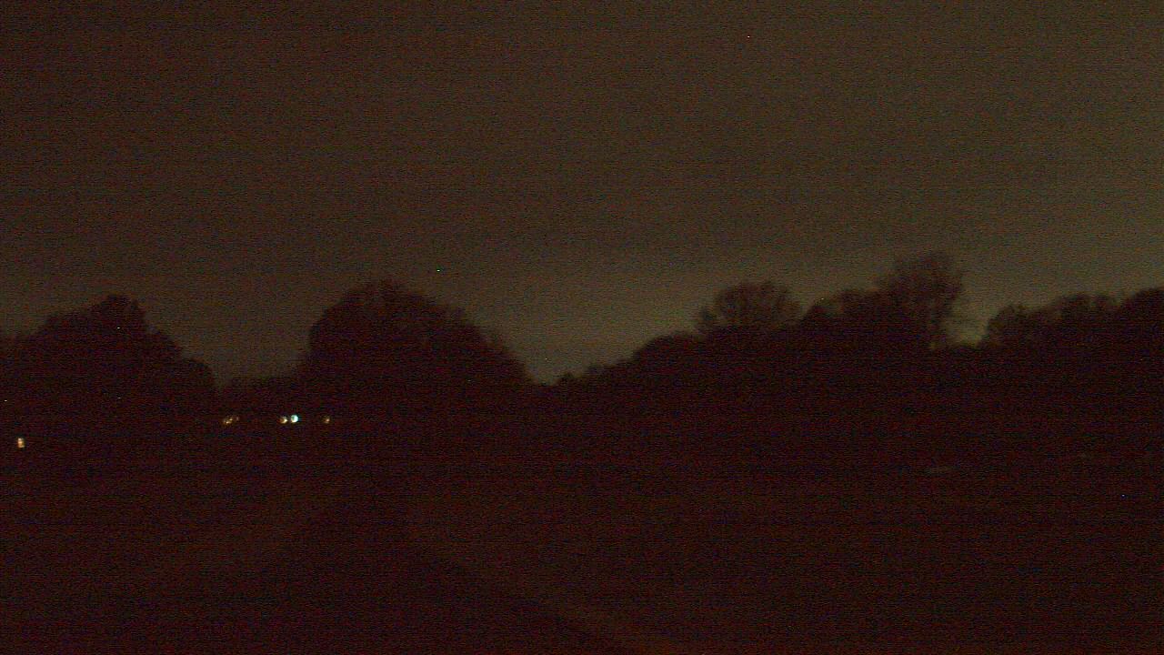 Thumbnail for current weather camera view from Windyke Country Club in Memphis, Tennessee