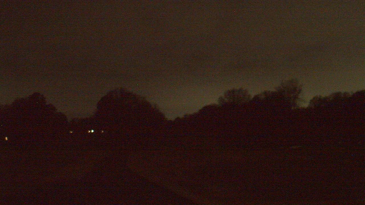 Thumbnail for current weather camera view from Windyke Country Club in Memphis, Tennessee