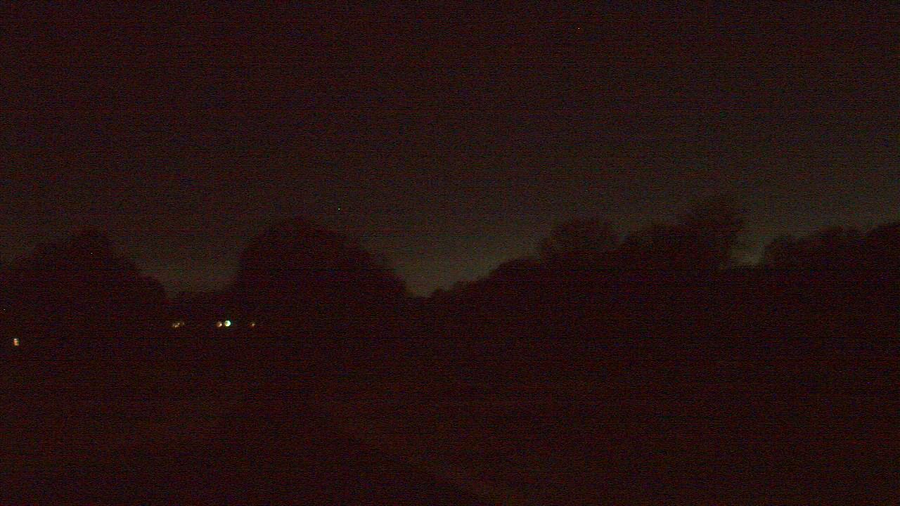 Thumbnail for current weather camera view from Windyke Country Club in Memphis, Tennessee