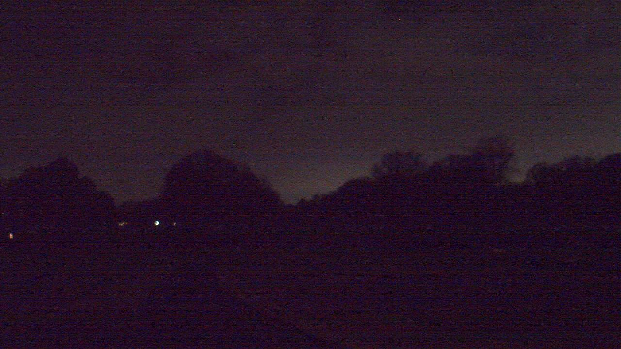 Thumbnail for current weather camera view from Windyke Country Club in Memphis, Tennessee