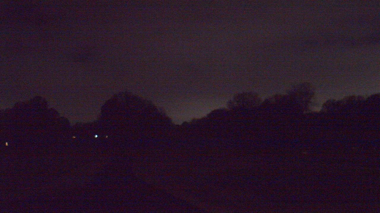 Thumbnail for current weather camera view from Windyke Country Club in Memphis, Tennessee
