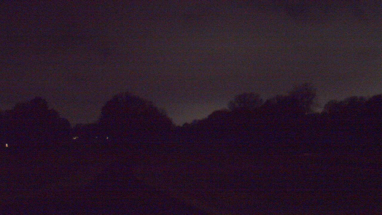 Thumbnail for current weather camera view from Windyke Country Club in Memphis, Tennessee