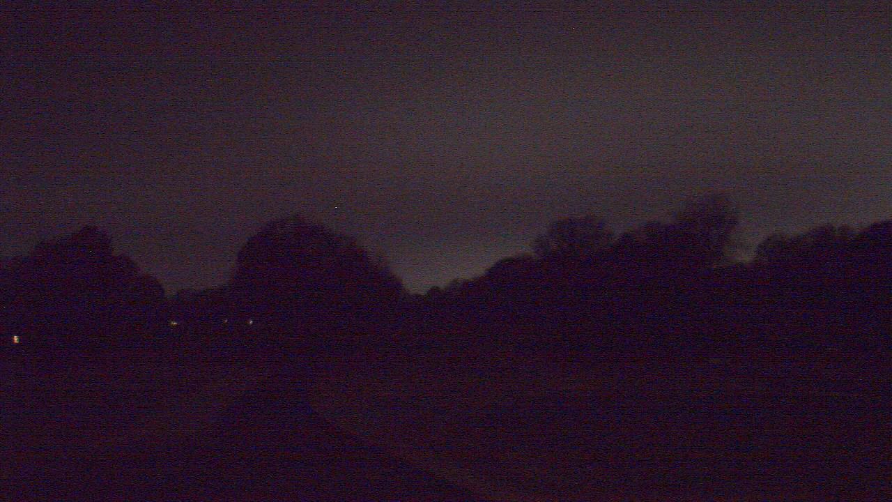Thumbnail for current weather camera view from Windyke Country Club in Memphis, Tennessee