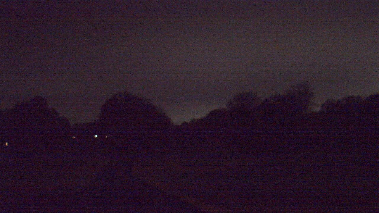 Thumbnail for current weather camera view from Windyke Country Club in Memphis, Tennessee