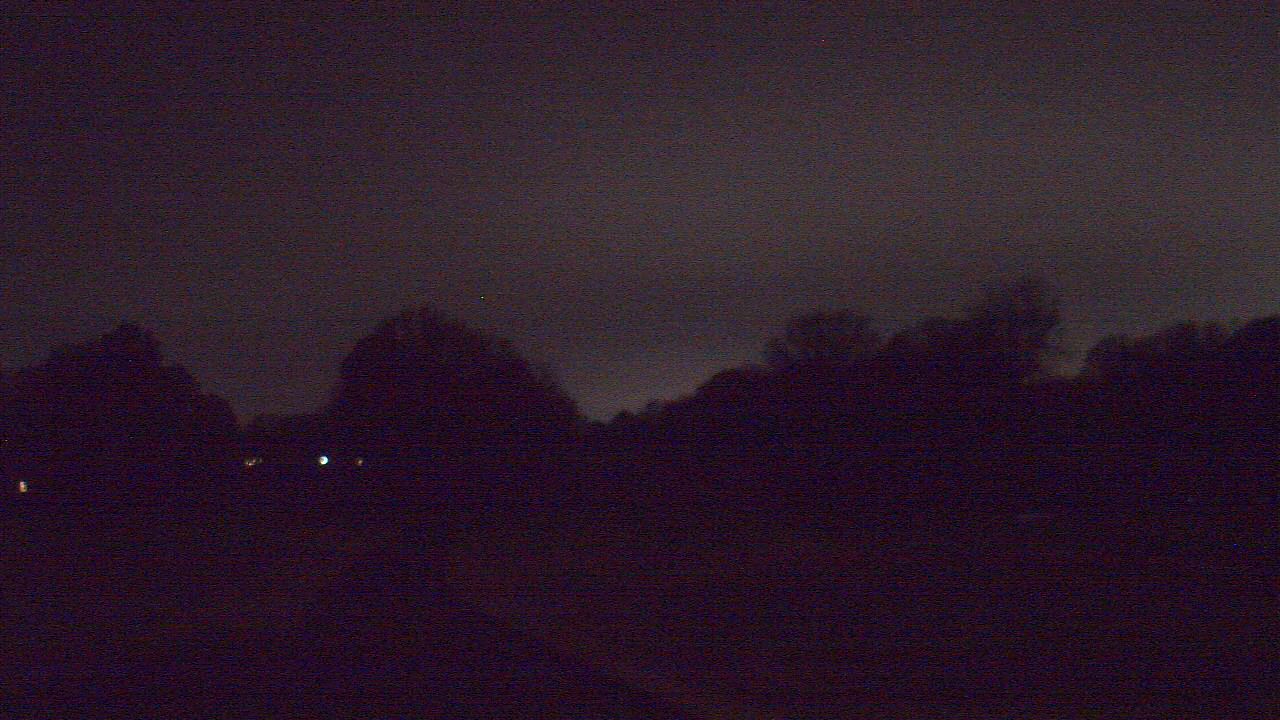 Thumbnail for current weather camera view from Windyke Country Club in Memphis, Tennessee
