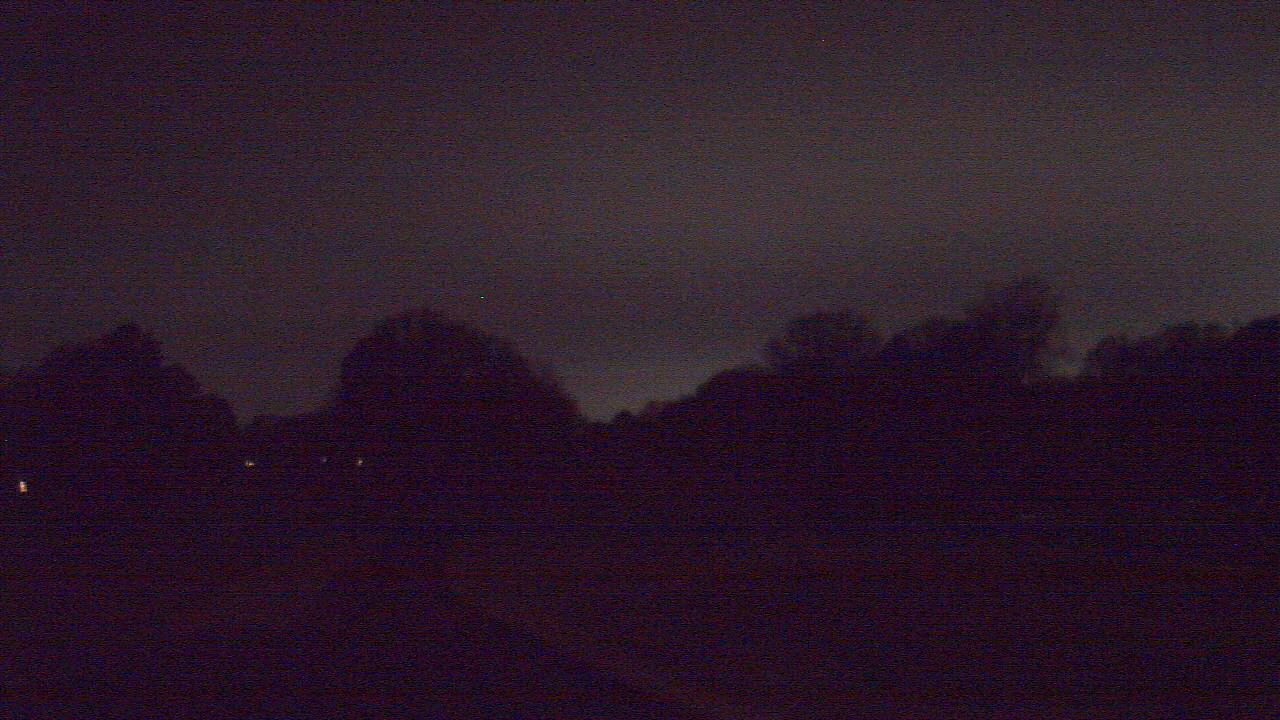 Thumbnail for current weather camera view from Windyke Country Club in Memphis, Tennessee