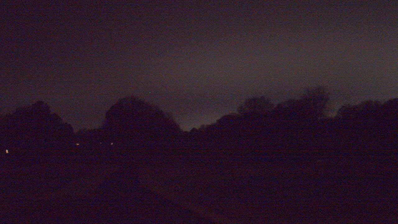 Thumbnail for current weather camera view from Windyke Country Club in Memphis, Tennessee