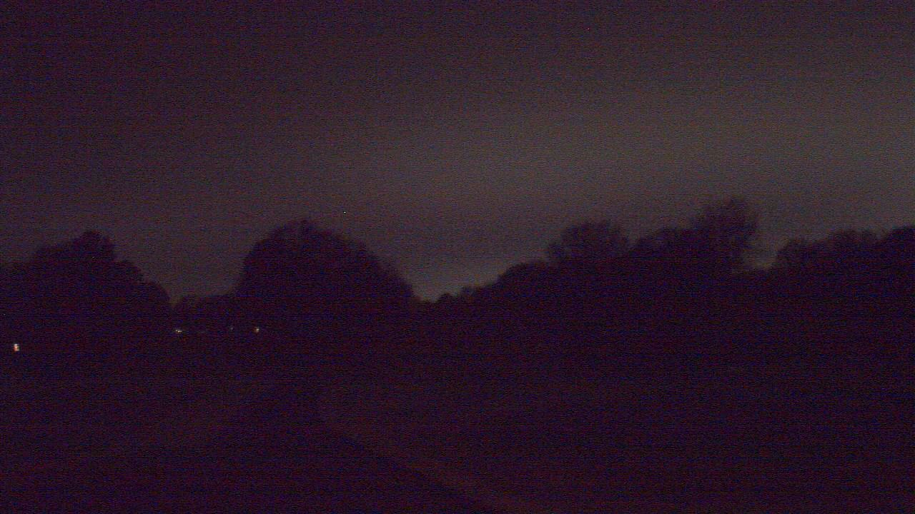 Thumbnail for current weather camera view from Windyke Country Club in Memphis, Tennessee