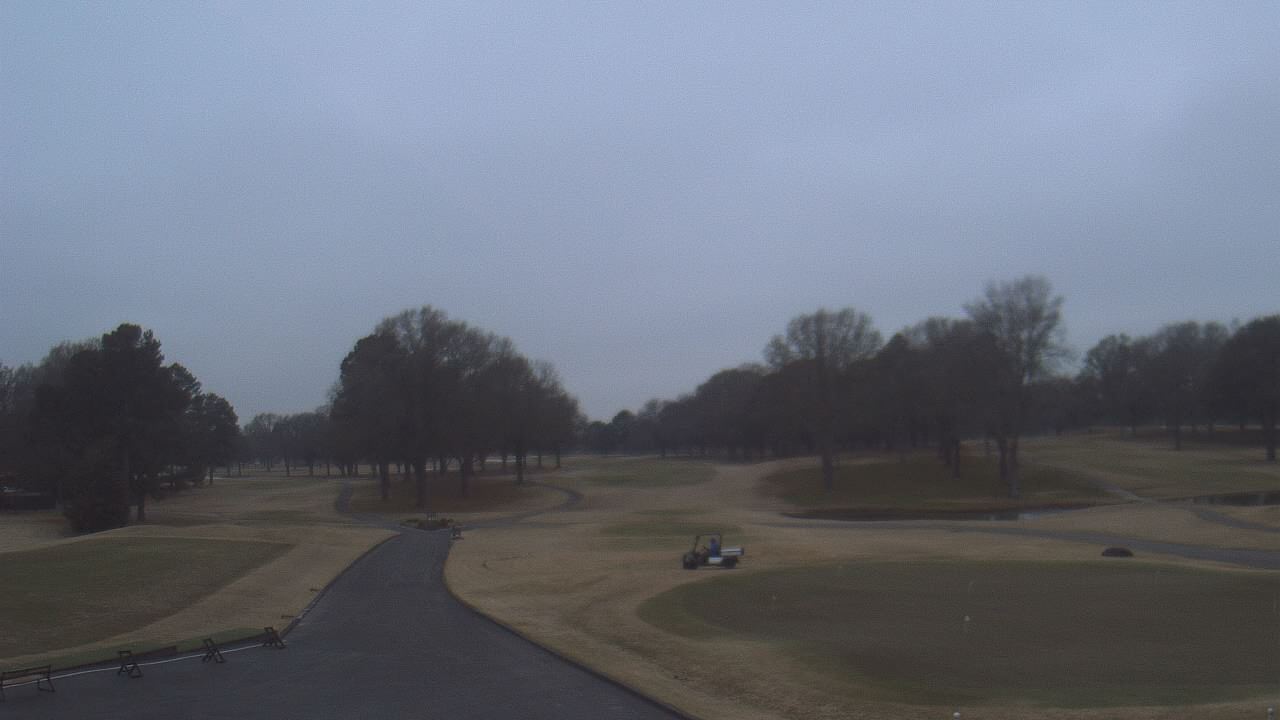 Thumbnail for current weather camera view from Windyke Country Club in Memphis, Tennessee