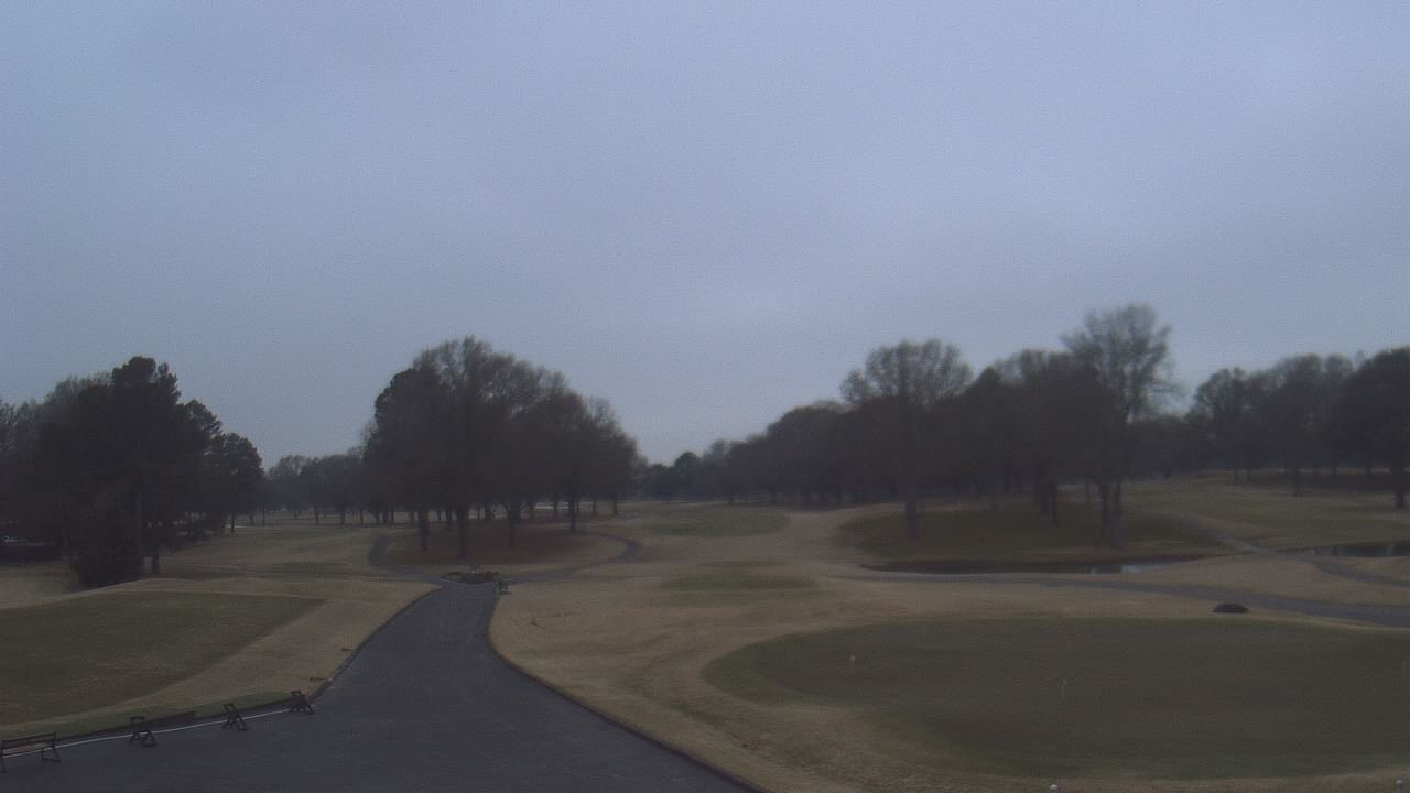Thumbnail for current weather camera view from Windyke Country Club in Memphis, Tennessee