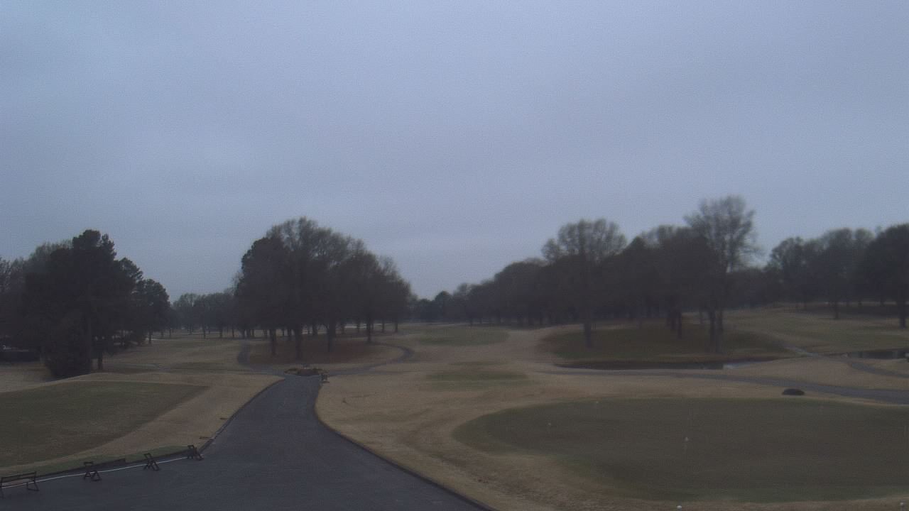 Thumbnail for current weather camera view from Windyke Country Club in Memphis, Tennessee