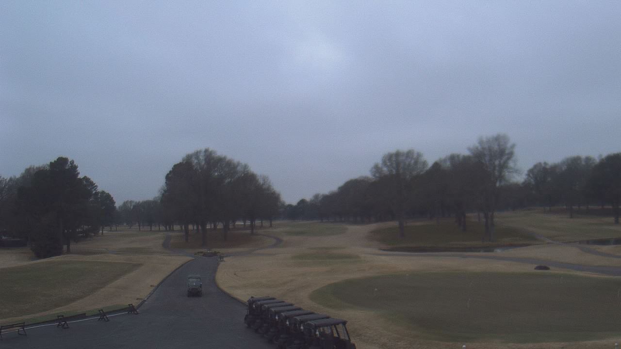 Thumbnail for current weather camera view from Windyke Country Club in Memphis, Tennessee