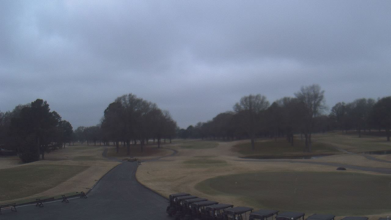 Thumbnail for current weather camera view from Windyke Country Club in Memphis, Tennessee