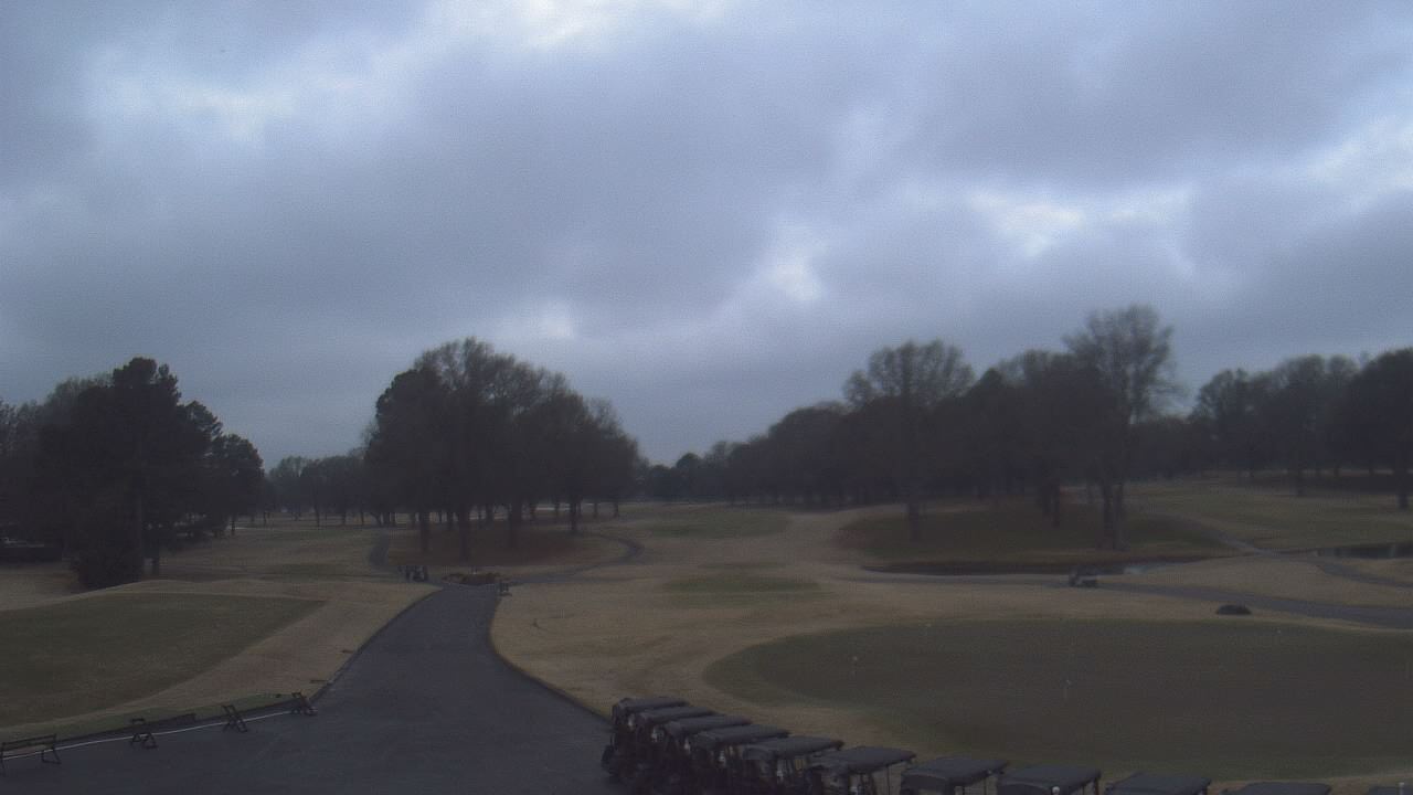 Thumbnail for current weather camera view from Windyke Country Club in Memphis, Tennessee