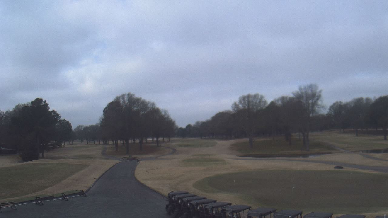 Thumbnail for current weather camera view from Windyke Country Club in Memphis, Tennessee