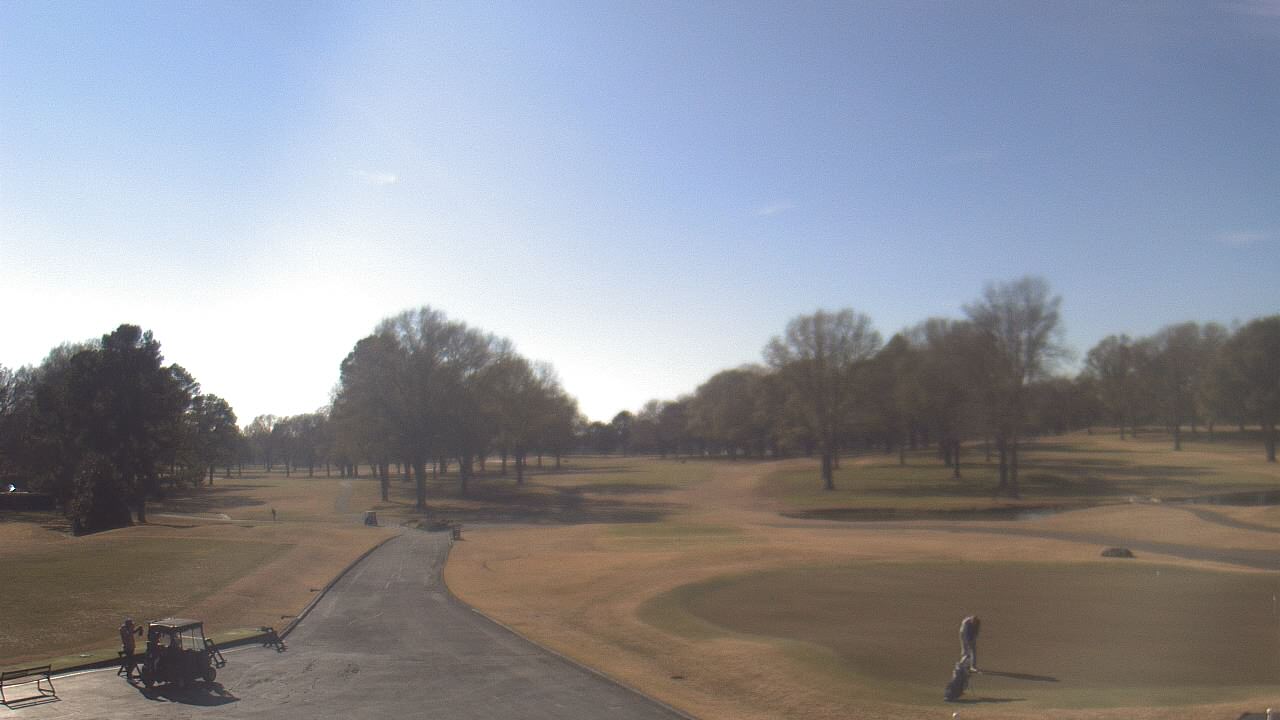 Thumbnail for current weather camera view from Windyke Country Club in Memphis, Tennessee