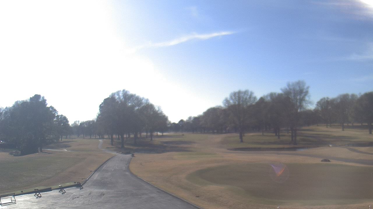 Thumbnail for current weather camera view from Windyke Country Club in Memphis, Tennessee