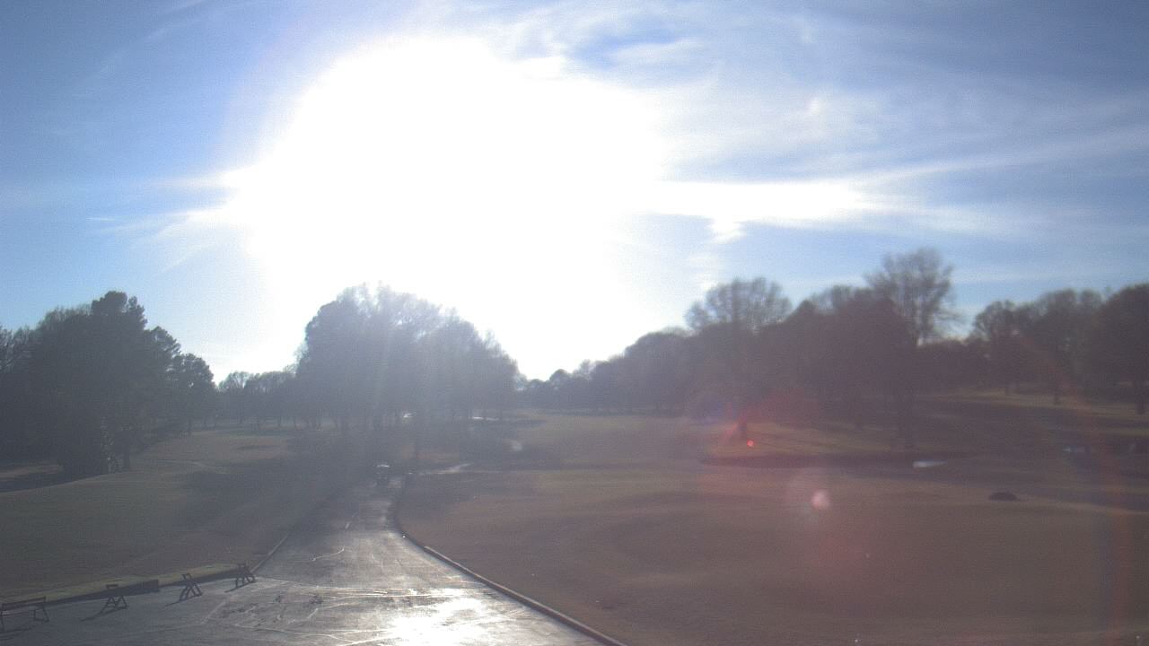 Thumbnail for current weather camera view from Windyke Country Club in Memphis, Tennessee