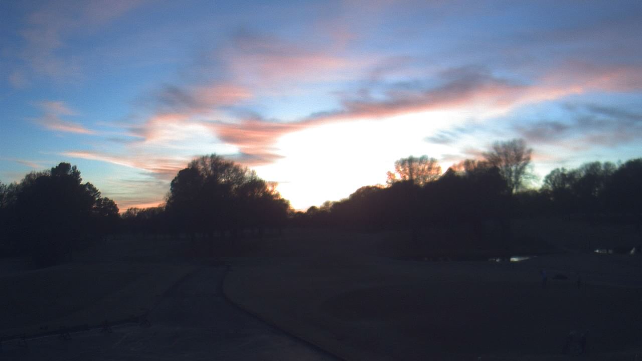 Thumbnail for current weather camera view from Windyke Country Club in Memphis, Tennessee