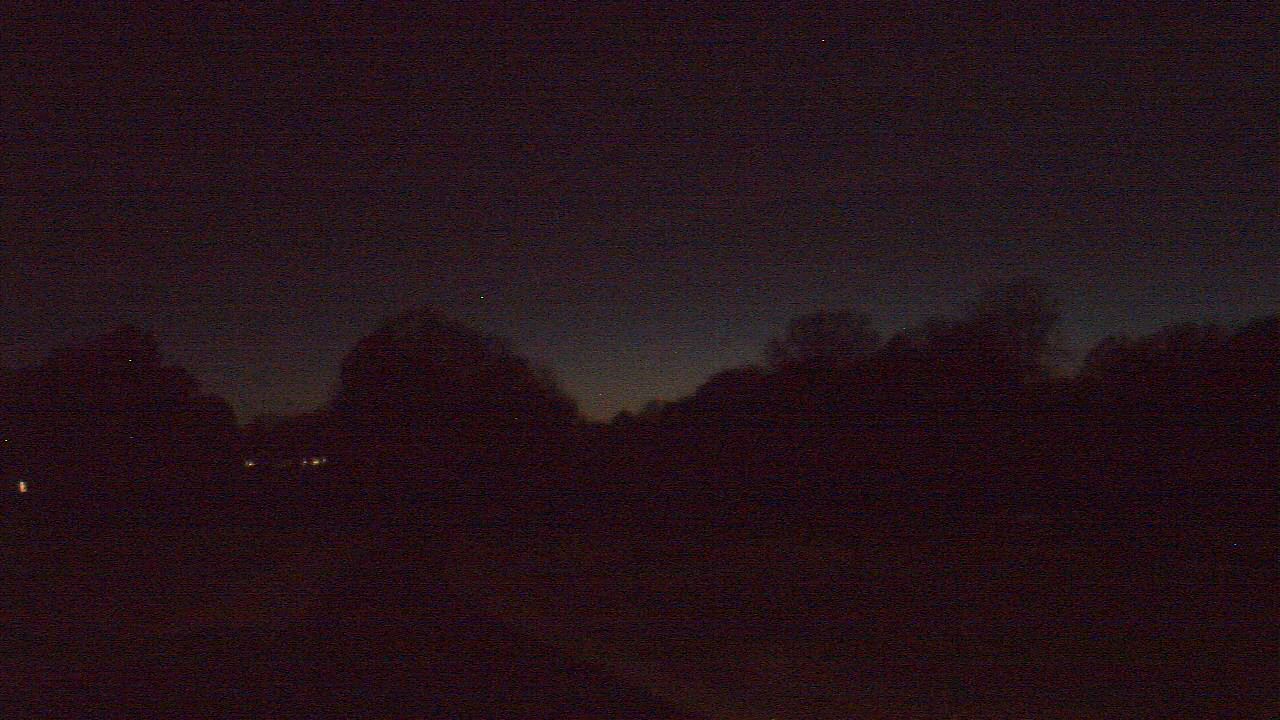 Thumbnail for current weather camera view from Windyke Country Club in Memphis, Tennessee