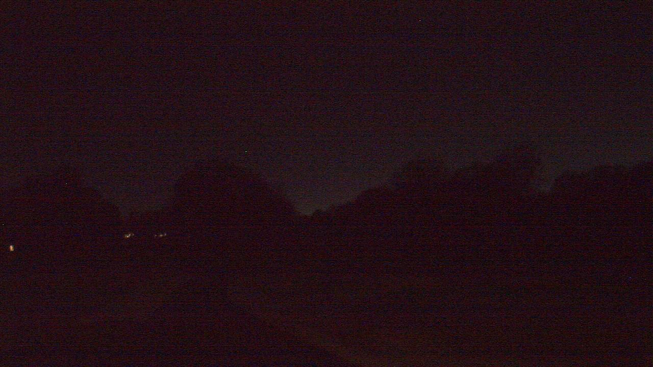 Thumbnail for current weather camera view from Windyke Country Club in Memphis, Tennessee