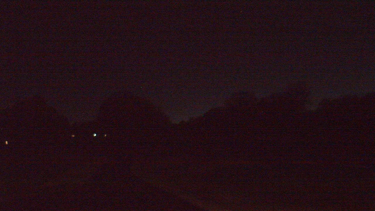 Thumbnail for current weather camera view from Windyke Country Club in Memphis, Tennessee