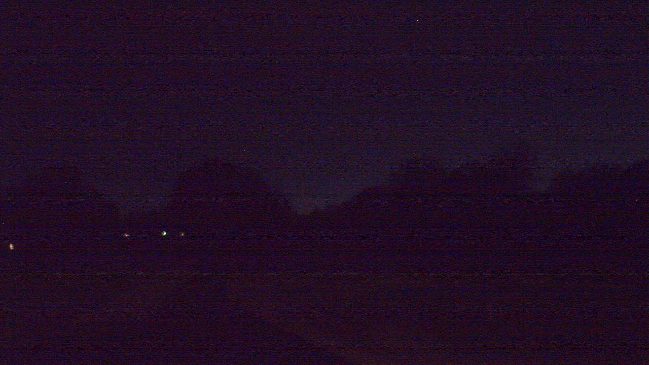 Thumbnail for current weather camera view from Windyke Country Club in Memphis, Tennessee