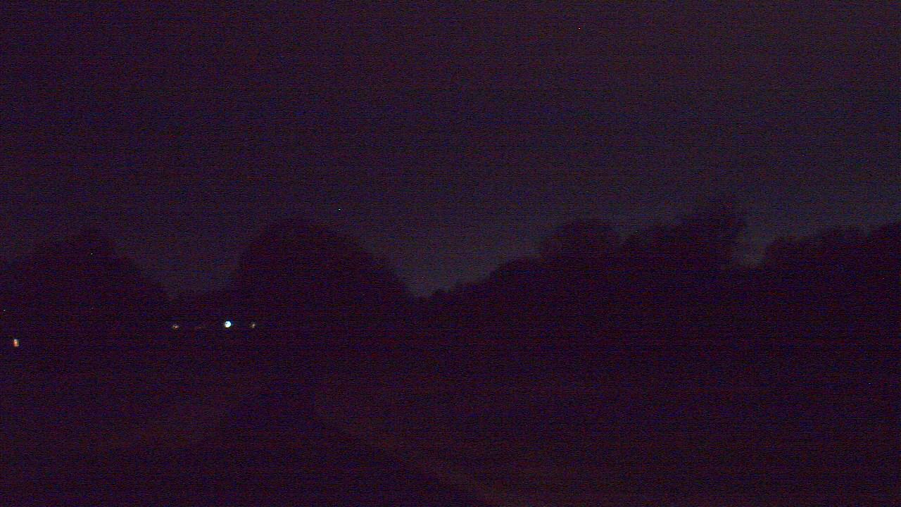 Thumbnail for current weather camera view from Windyke Country Club in Memphis, Tennessee