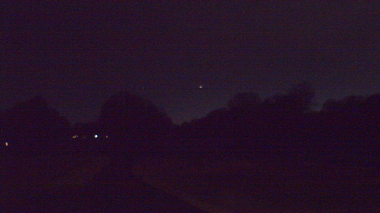 Thumbnail for current weather camera view from Windyke Country Club in Memphis, Tennessee