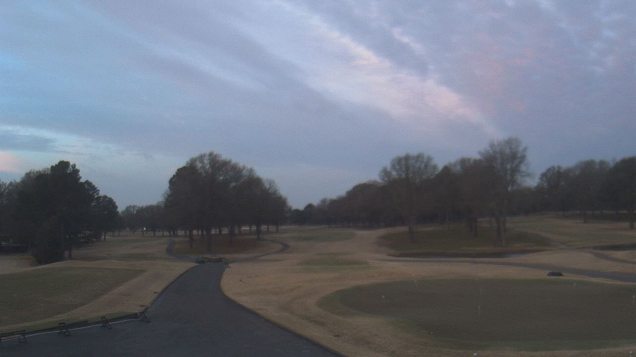 Thumbnail for current weather camera view from Windyke Country Club in Memphis, Tennessee