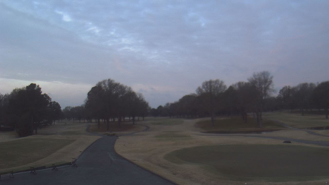 Thumbnail for current weather camera view from Windyke Country Club in Memphis, Tennessee