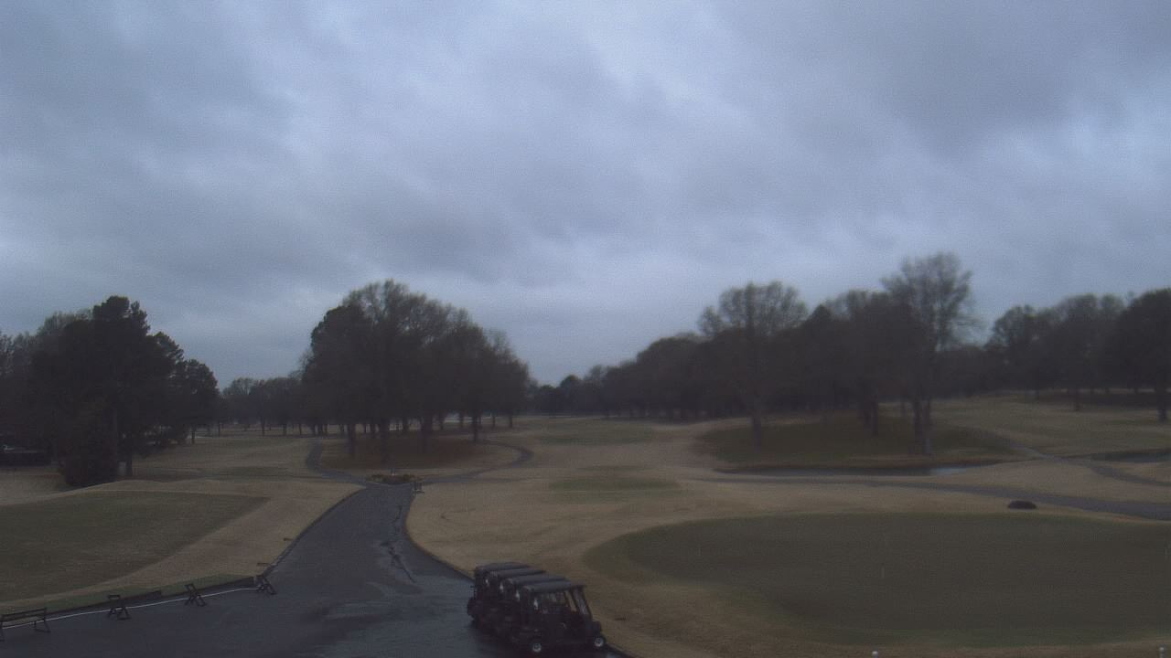 Thumbnail for current weather camera view from Windyke Country Club in Memphis, Tennessee