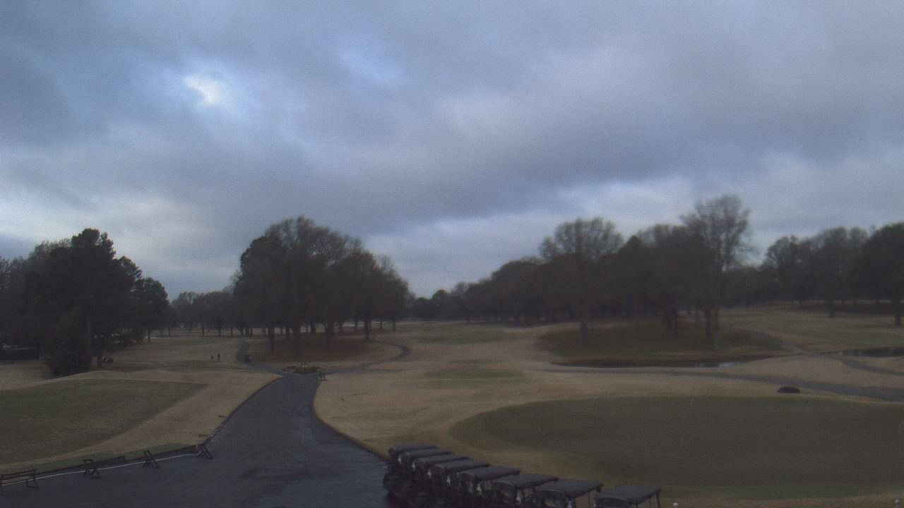 Thumbnail for current weather camera view from Windyke Country Club in Memphis, Tennessee