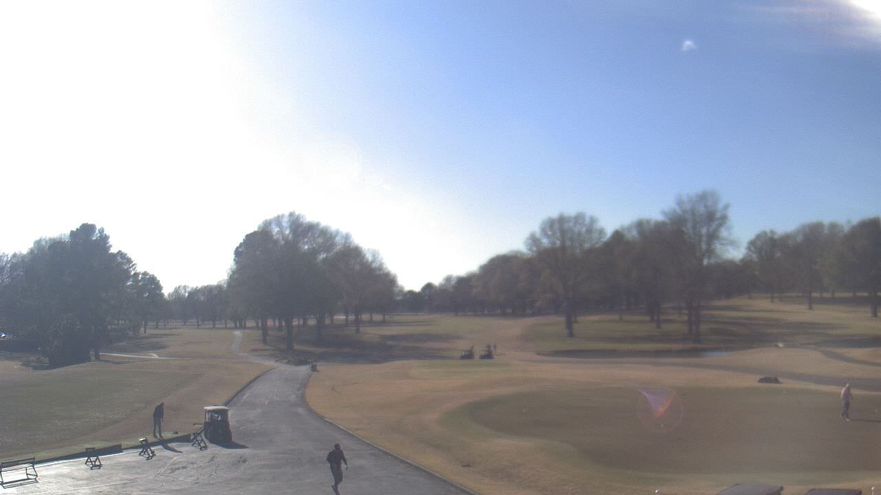 Thumbnail for current weather camera view from Windyke Country Club in Memphis, Tennessee
