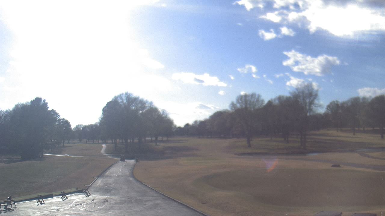 Thumbnail for current weather camera view from Windyke Country Club in Memphis, Tennessee