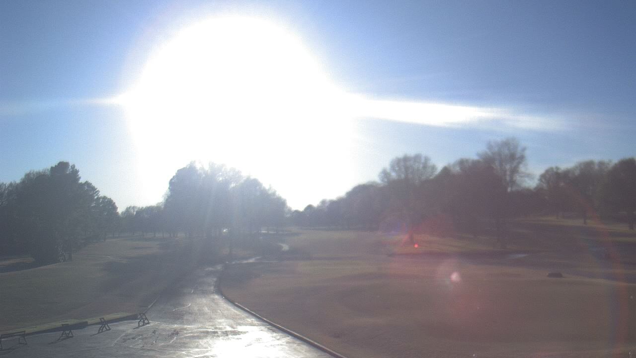 Thumbnail for current weather camera view from Windyke Country Club in Memphis, Tennessee